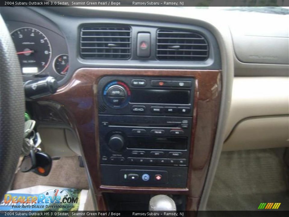 2004 Subaru Outback H6 3.0 Sedan Seamist Green Pearl / Beige Photo #11