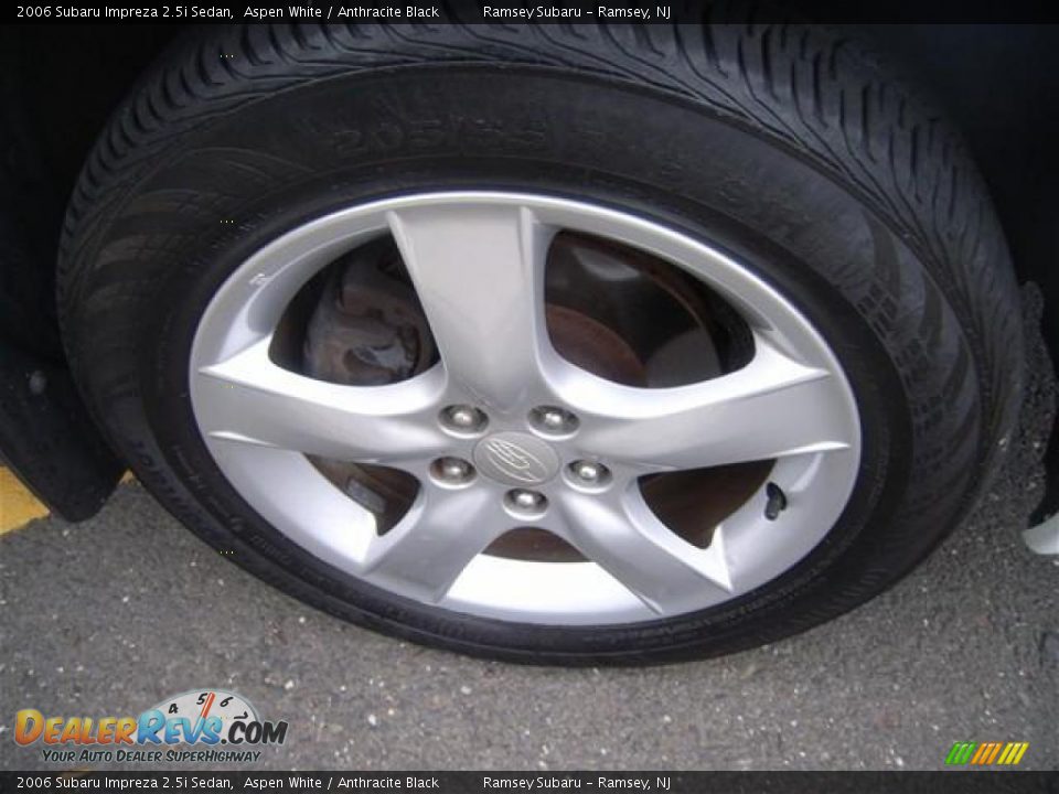 2006 Subaru Impreza 2.5i Sedan Aspen White / Anthracite Black Photo #16