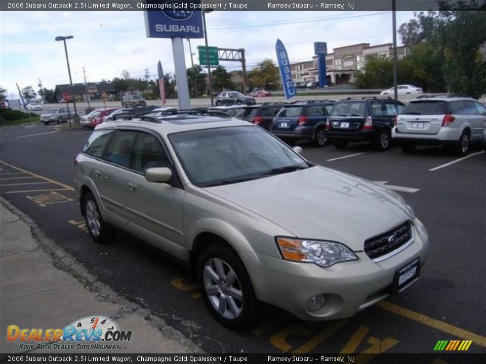 2006 Subaru Outback 2.5i Limited Wagon Champagne Gold Opalescent / Taupe Photo #7