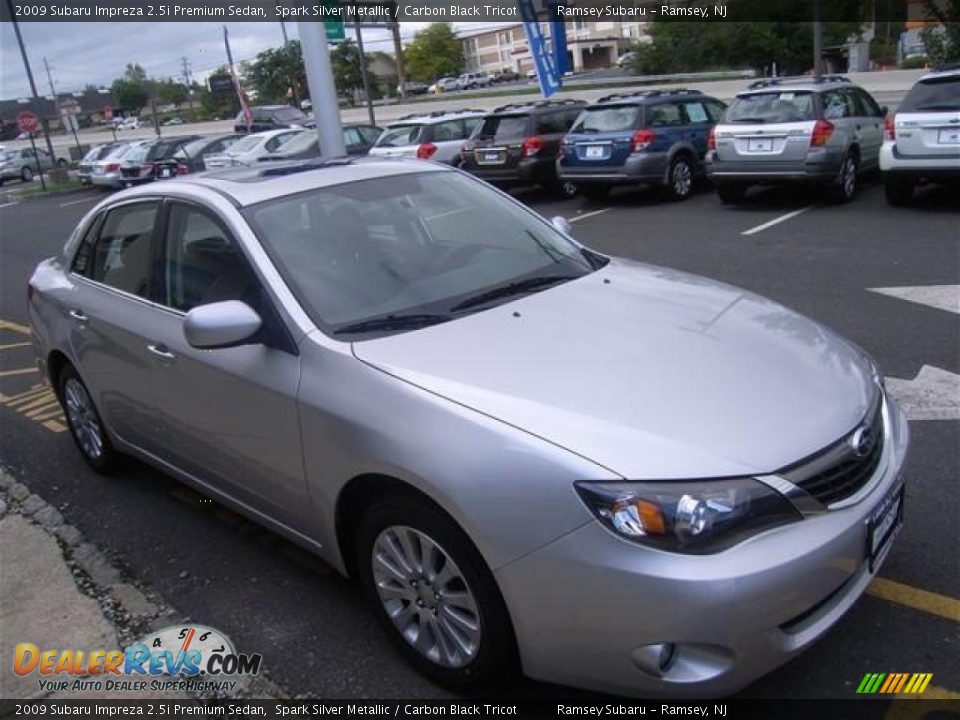 2009 Subaru Impreza 2.5i Premium Sedan Spark Silver Metallic / Carbon Black Tricot Photo #6
