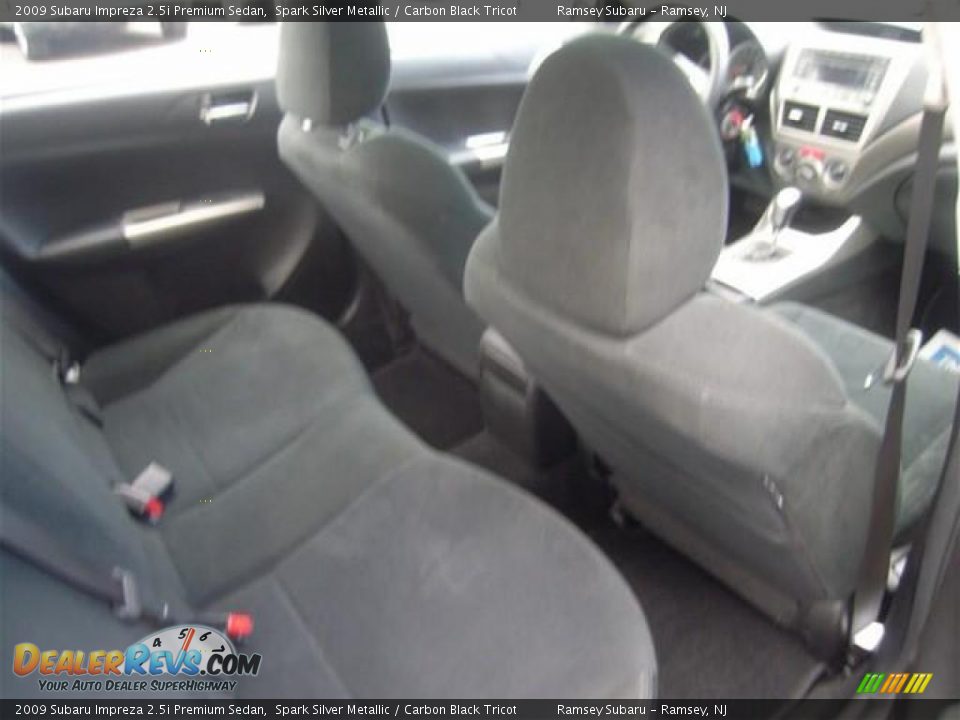 2009 Subaru Impreza 2.5i Premium Sedan Spark Silver Metallic / Carbon Black Tricot Photo #14