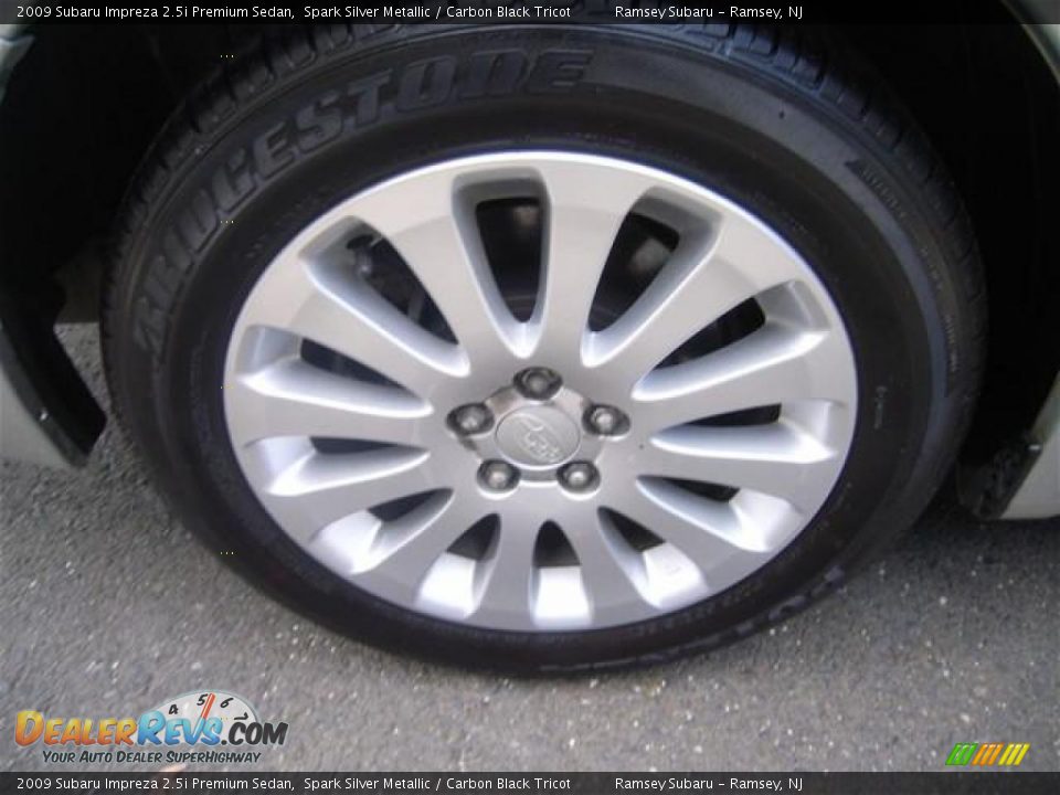 2009 Subaru Impreza 2.5i Premium Sedan Spark Silver Metallic / Carbon Black Tricot Photo #16