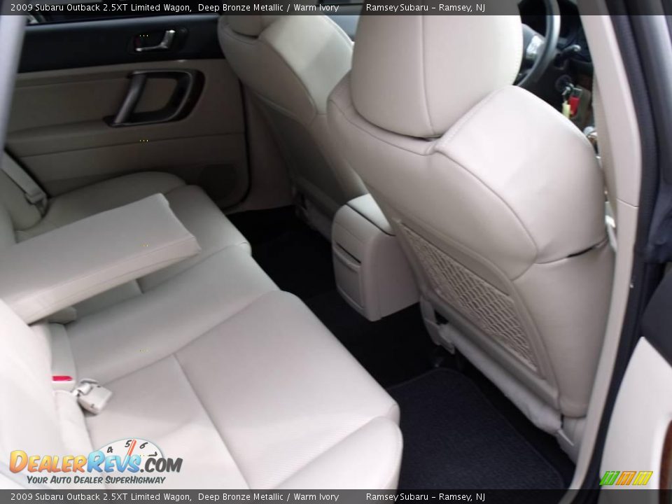 2009 Subaru Outback 2.5XT Limited Wagon Deep Bronze Metallic / Warm Ivory Photo #14