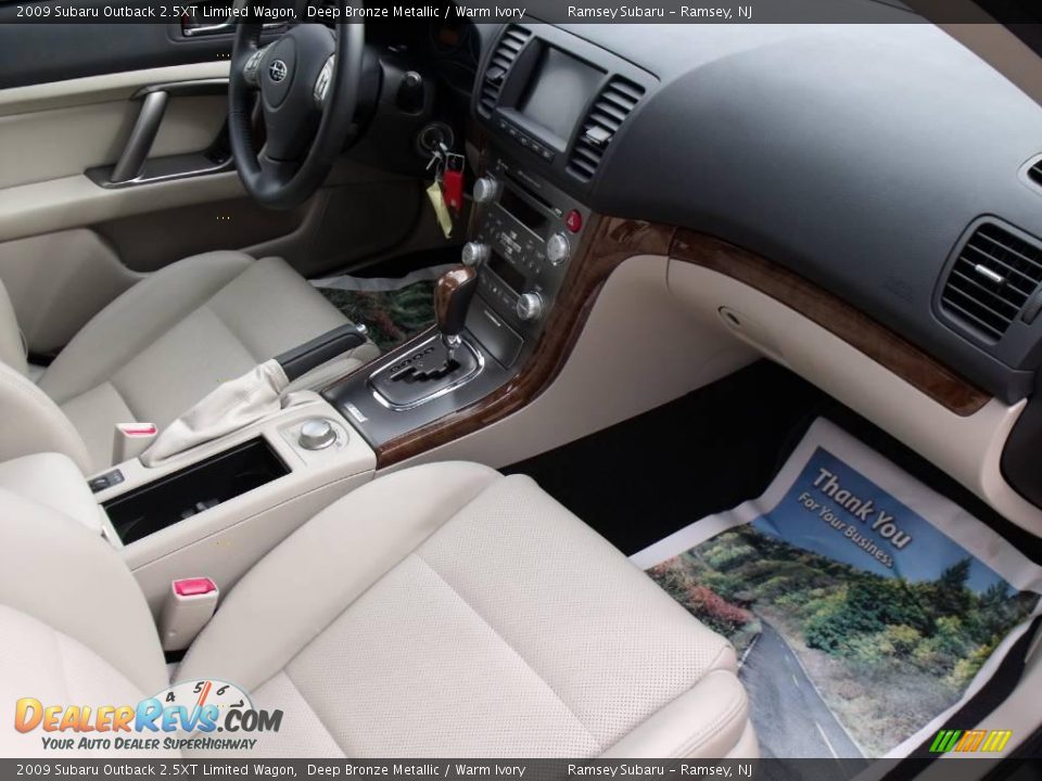 2009 Subaru Outback 2.5XT Limited Wagon Deep Bronze Metallic / Warm Ivory Photo #15