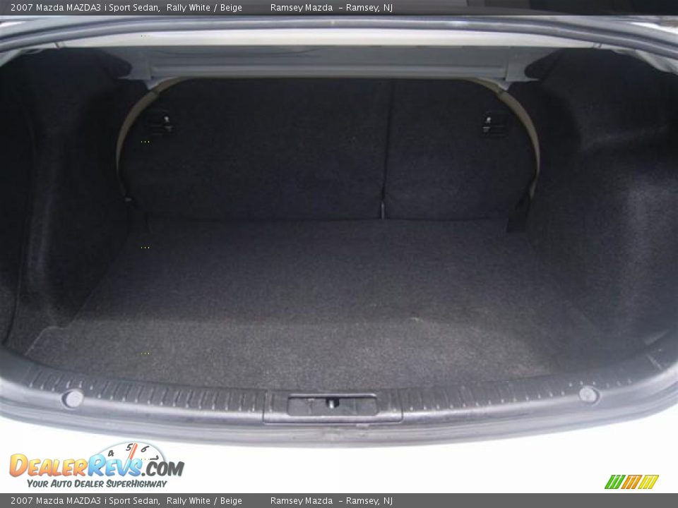 2007 Mazda MAZDA3 i Sport Sedan Rally White / Beige Photo #15