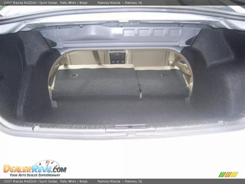 2007 Mazda MAZDA3 i Sport Sedan Rally White / Beige Photo #16