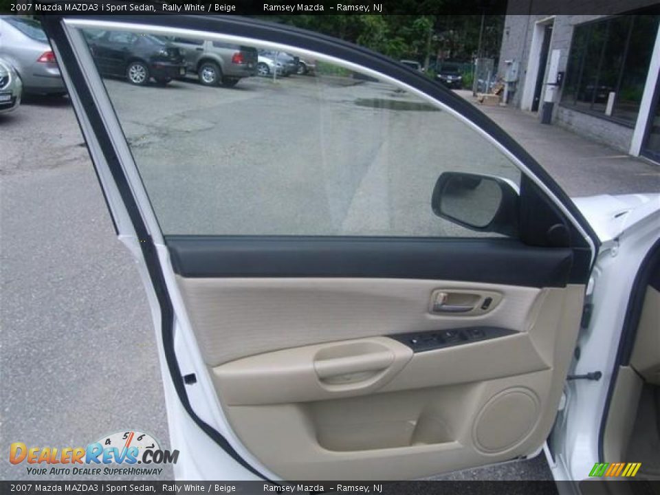 2007 Mazda MAZDA3 i Sport Sedan Rally White / Beige Photo #23