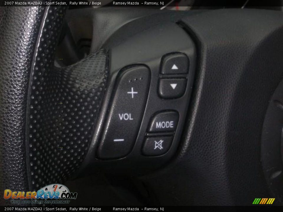 2007 Mazda MAZDA3 i Sport Sedan Rally White / Beige Photo #27