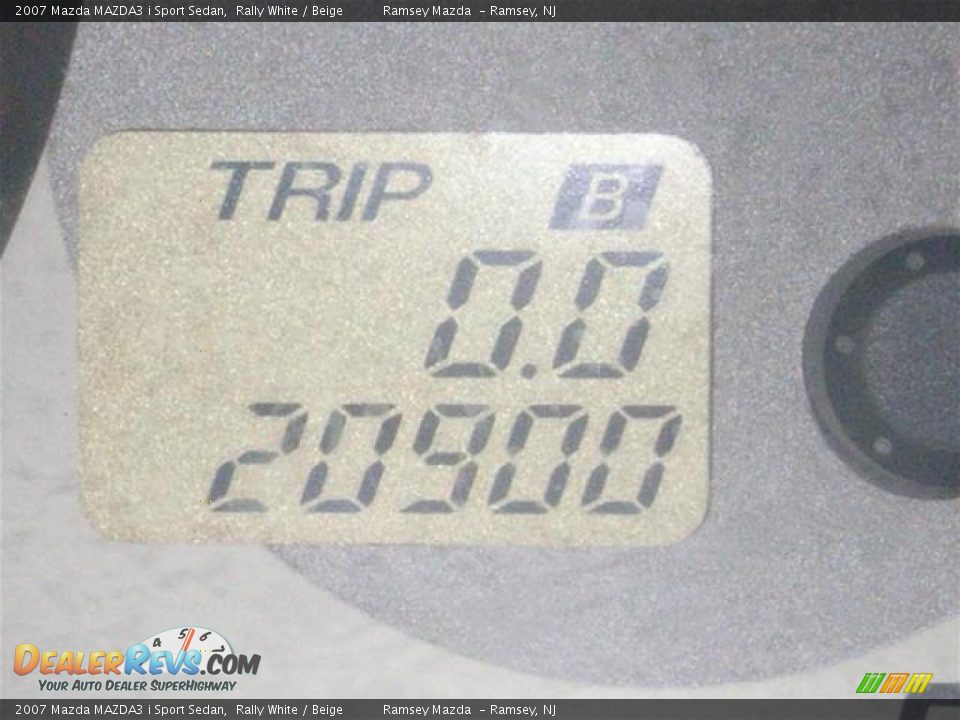 2007 Mazda MAZDA3 i Sport Sedan Rally White / Beige Photo #30