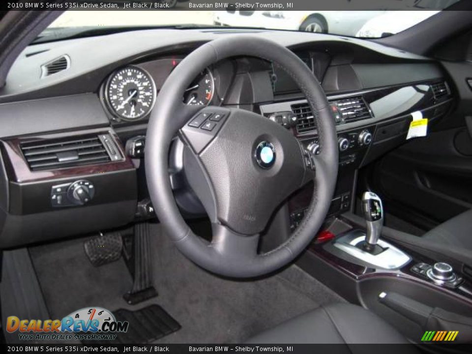 2010 BMW 5 Series 535i xDrive Sedan Jet Black / Black Photo #10
