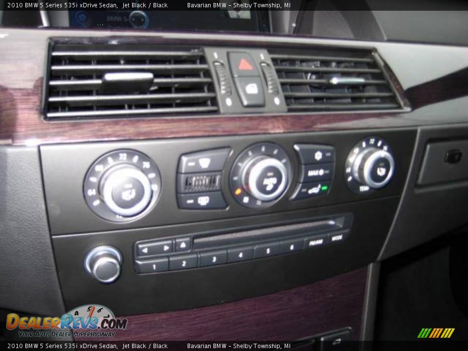 2010 BMW 5 Series 535i xDrive Sedan Jet Black / Black Photo #15