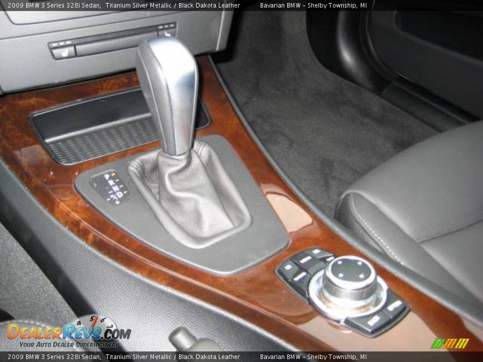 2009 BMW 3 Series 328i Sedan Titanium Silver Metallic / Black Dakota Leather Photo #12