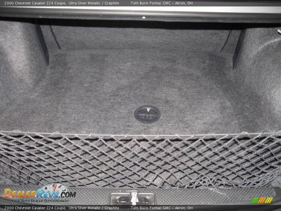 2000 Chevrolet Cavalier Z24 Coupe Ultra Silver Metallic / Graphite Photo #11