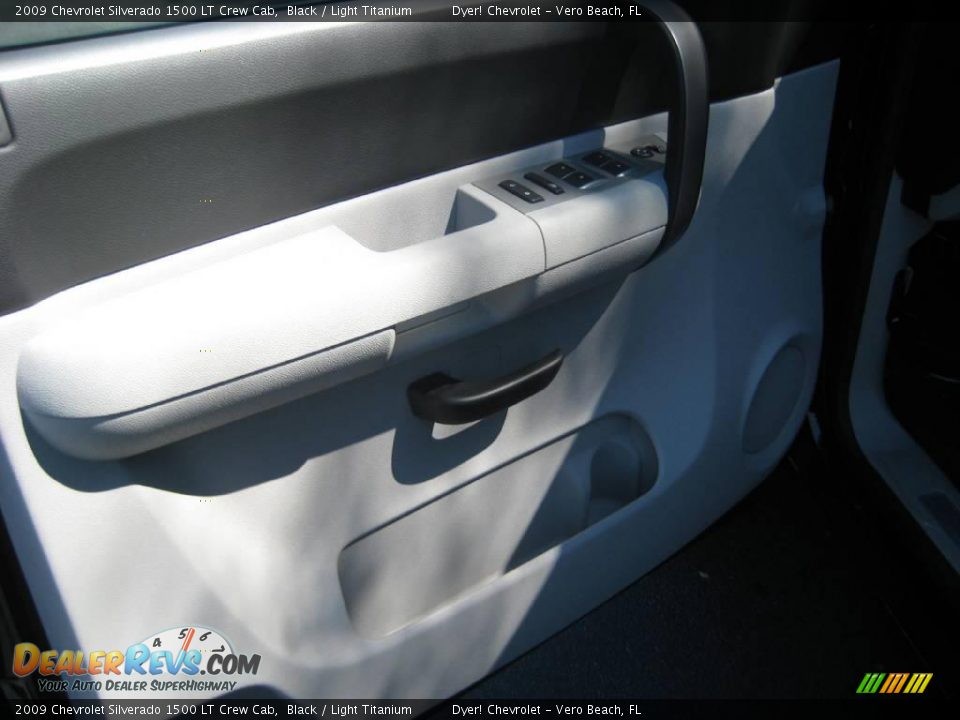 2009 Chevrolet Silverado 1500 LT Crew Cab Black / Light Titanium Photo #13