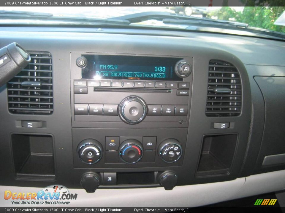2009 Chevrolet Silverado 1500 LT Crew Cab Black / Light Titanium Photo #16