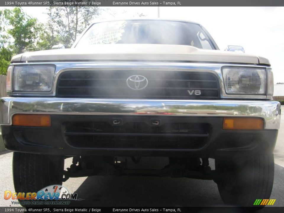 1994 Toyota 4Runner SR5 Sierra Beige Metallic / Beige Photo #14