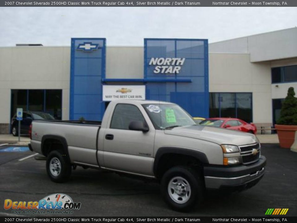 2007 Chevrolet Silverado 2500HD Classic Work Truck Regular Cab 4x4 Silver Birch Metallic / Dark Titanium Photo #1