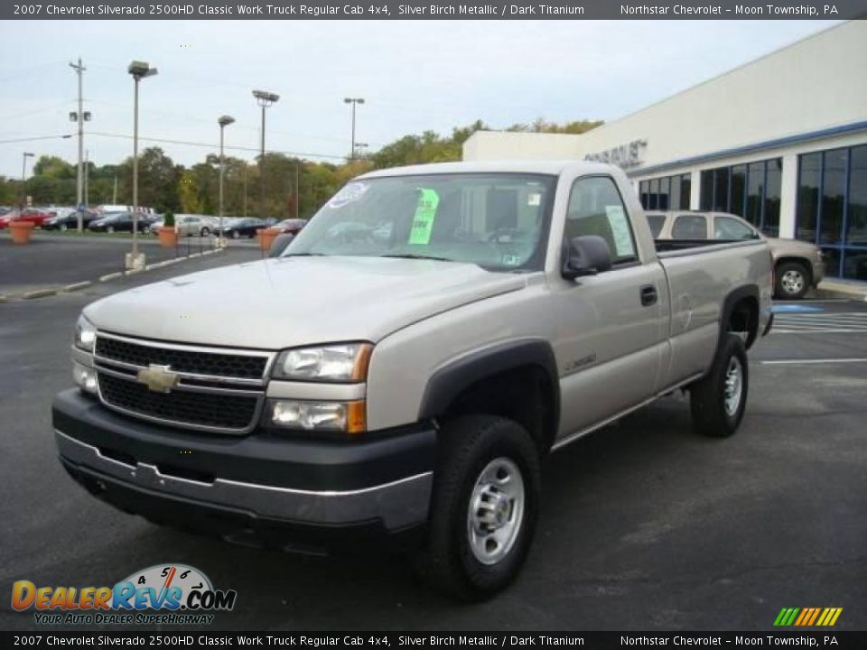 2007 Chevrolet Silverado 2500HD Classic Work Truck Regular Cab 4x4 Silver Birch Metallic / Dark Titanium Photo #7
