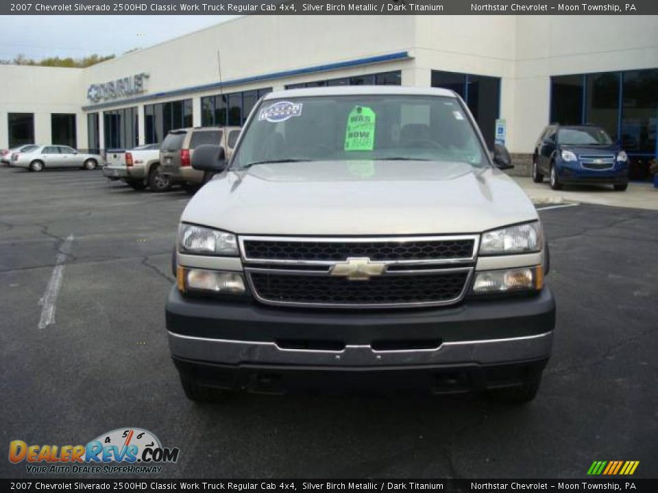 2007 Chevrolet Silverado 2500HD Classic Work Truck Regular Cab 4x4 Silver Birch Metallic / Dark Titanium Photo #8