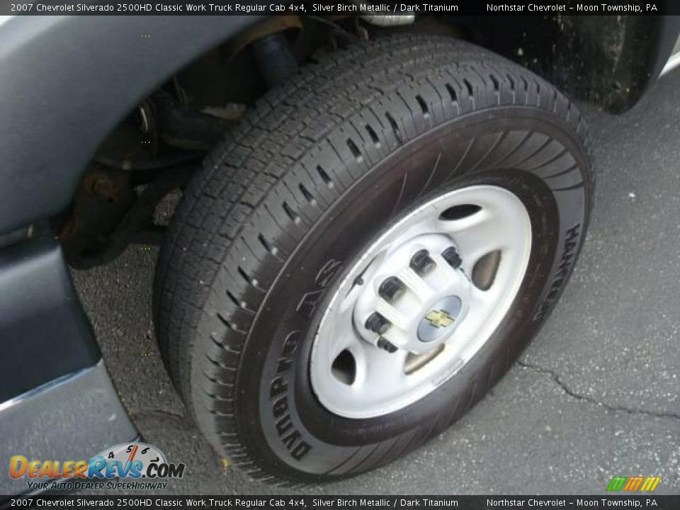 2007 Chevrolet Silverado 2500HD Classic Work Truck Regular Cab 4x4 Silver Birch Metallic / Dark Titanium Photo #9