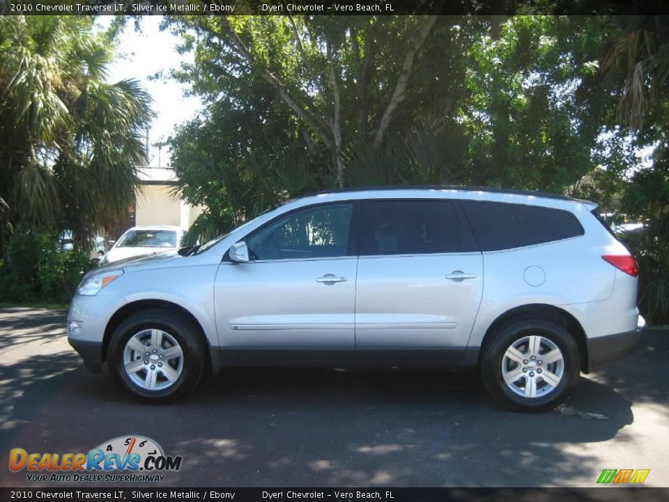 2010 Chevrolet Traverse LT Silver Ice Metallic / Ebony Photo #5