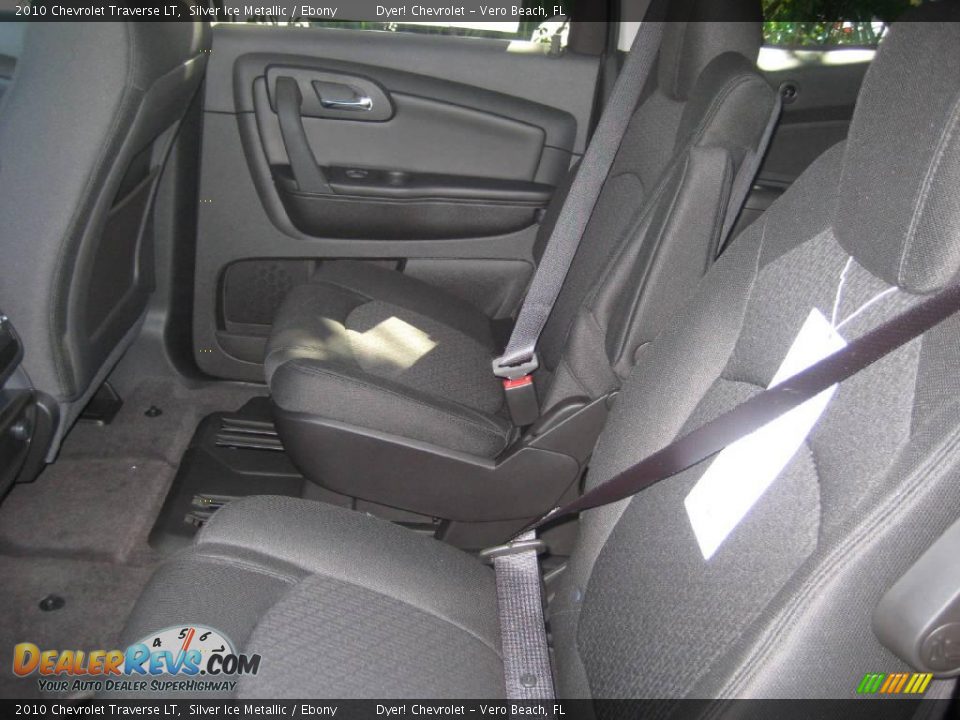 2010 Chevrolet Traverse LT Silver Ice Metallic / Ebony Photo #11