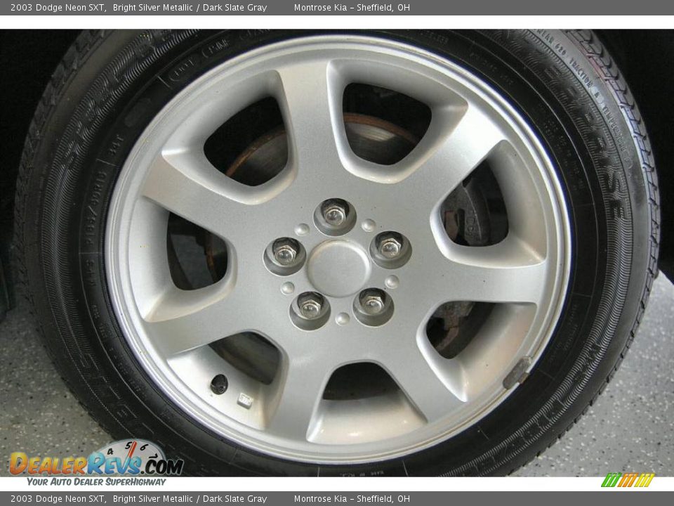 2003 Dodge Neon SXT Bright Silver Metallic / Dark Slate Gray Photo #26