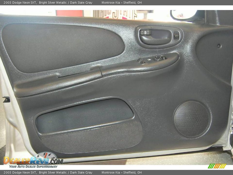 2003 Dodge Neon SXT Bright Silver Metallic / Dark Slate Gray Photo #33