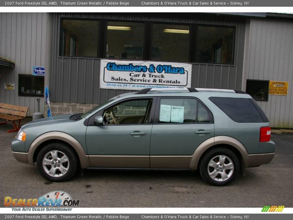 2007 Ford Freestyle SEL AWD Titanium Green Metallic / Pebble Beige Photo #2