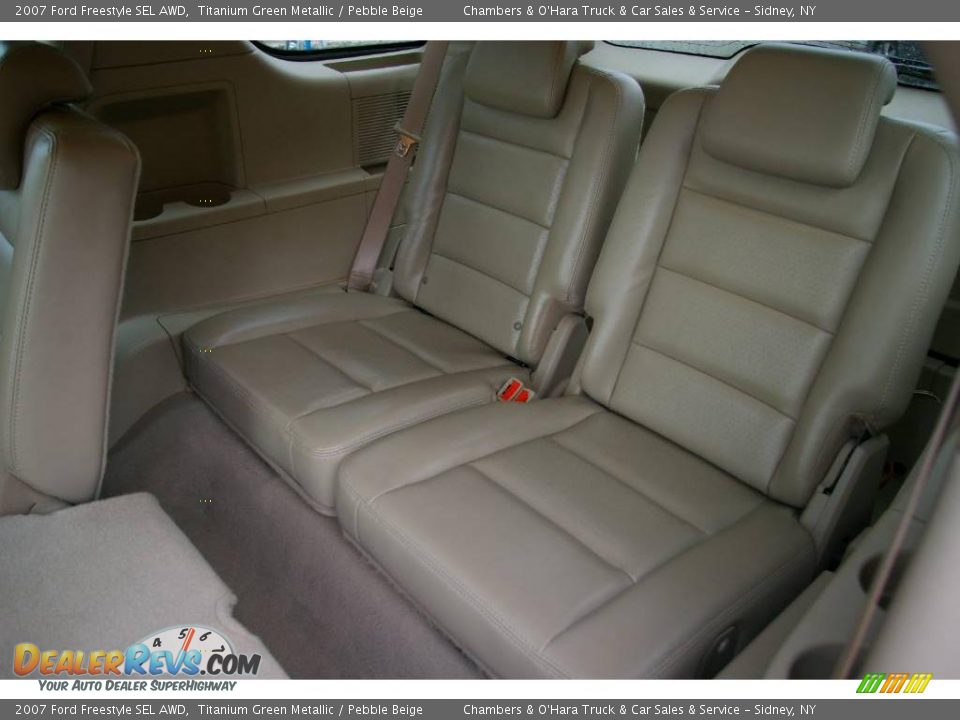 2007 Ford Freestyle SEL AWD Titanium Green Metallic / Pebble Beige Photo #10