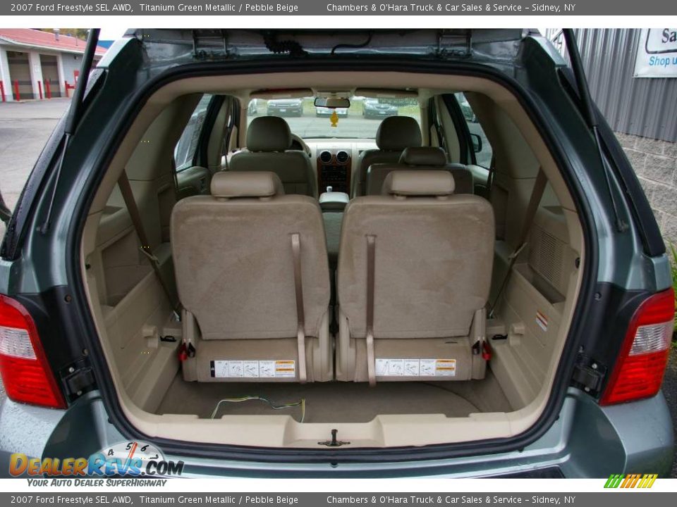 2007 Ford Freestyle SEL AWD Titanium Green Metallic / Pebble Beige Photo #11