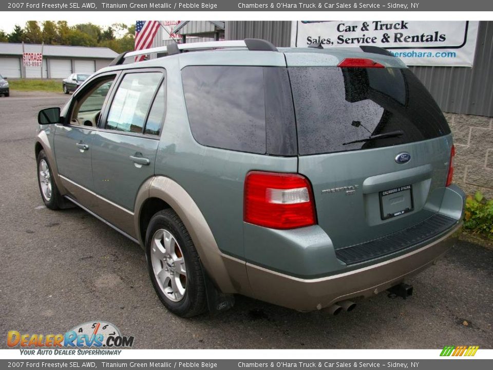 2007 Ford Freestyle SEL AWD Titanium Green Metallic / Pebble Beige Photo #12