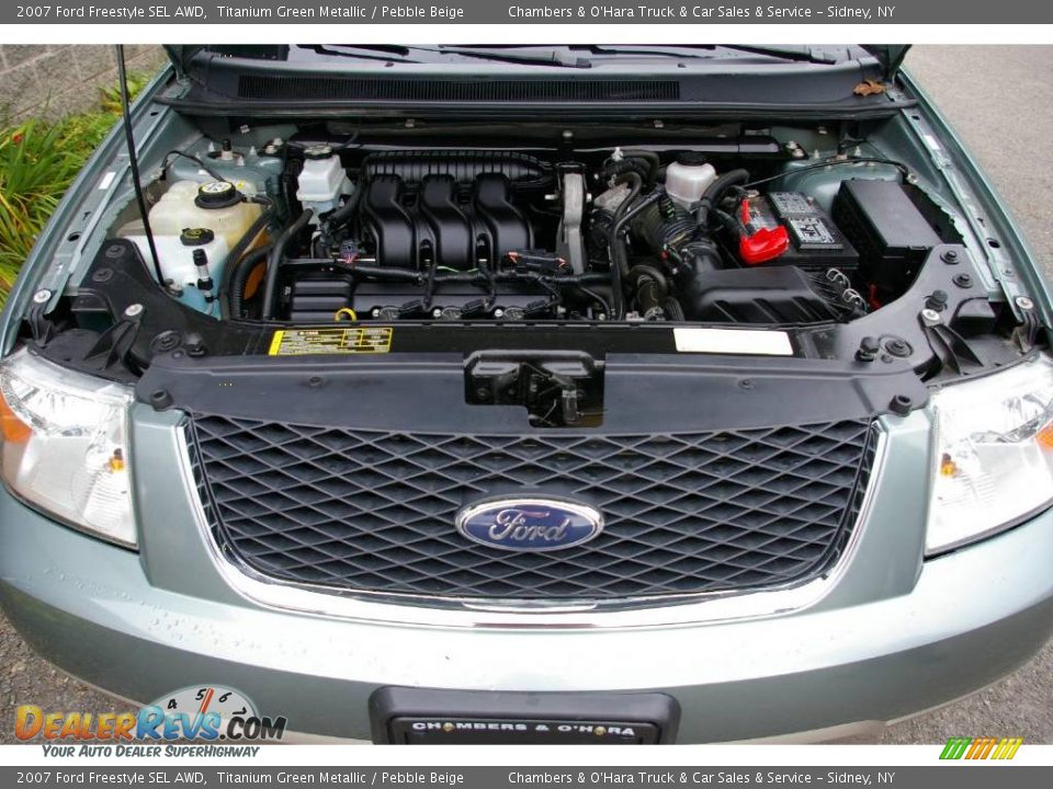 2007 Ford Freestyle SEL AWD Titanium Green Metallic / Pebble Beige Photo #16