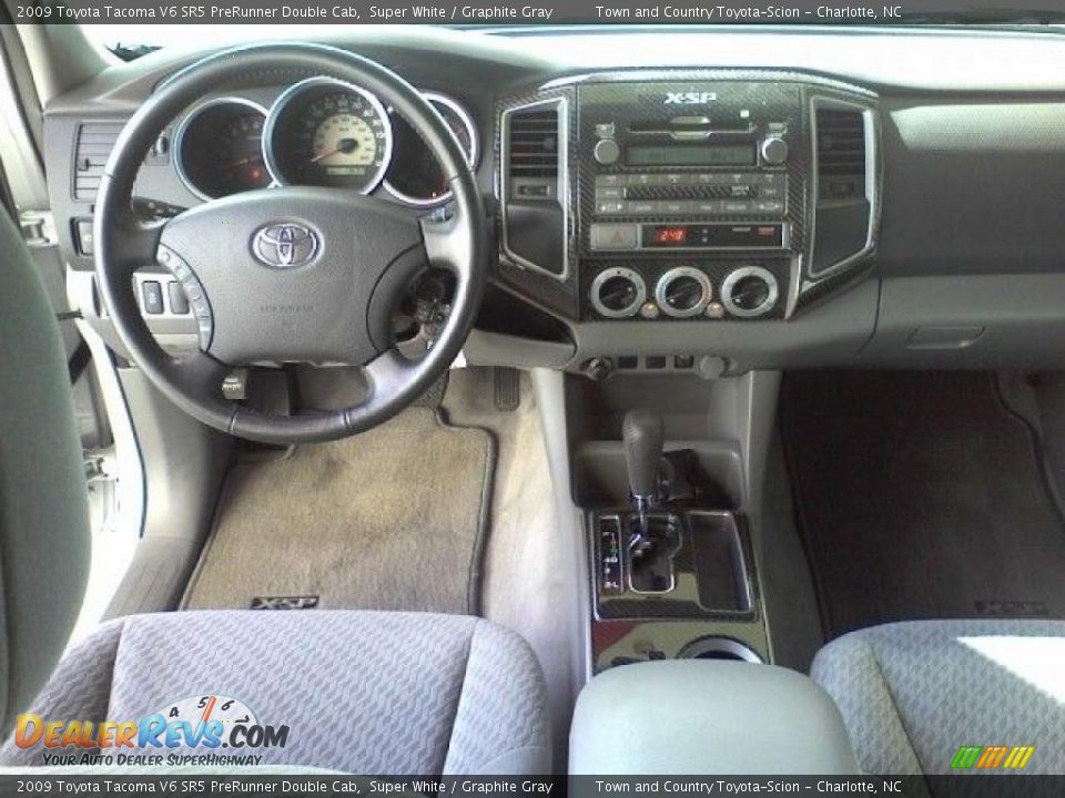 2009 Toyota Tacoma V6 SR5 PreRunner Double Cab Super White / Graphite Gray Photo #5