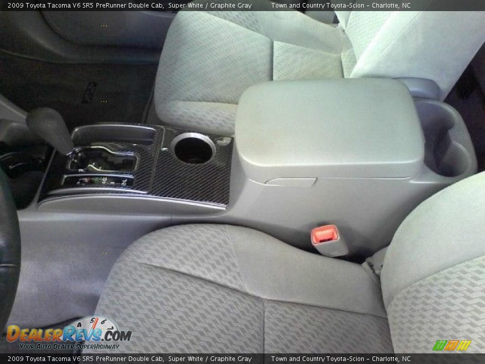 2009 Toyota Tacoma V6 SR5 PreRunner Double Cab Super White / Graphite Gray Photo #13