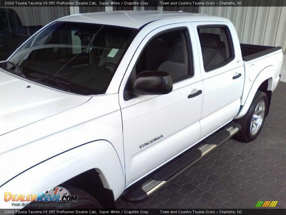 2009 Toyota Tacoma V6 SR5 PreRunner Double Cab Super White / Graphite Gray Photo #21