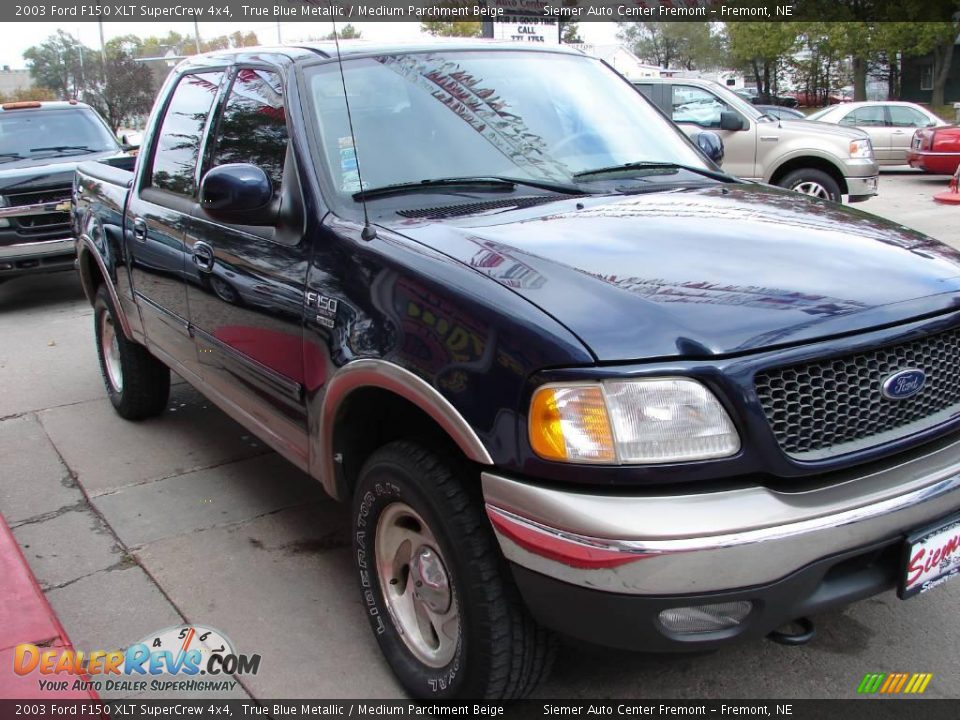 2003 Ford F150 XLT SuperCrew 4x4 True Blue Metallic / Medium Parchment Beige Photo #5