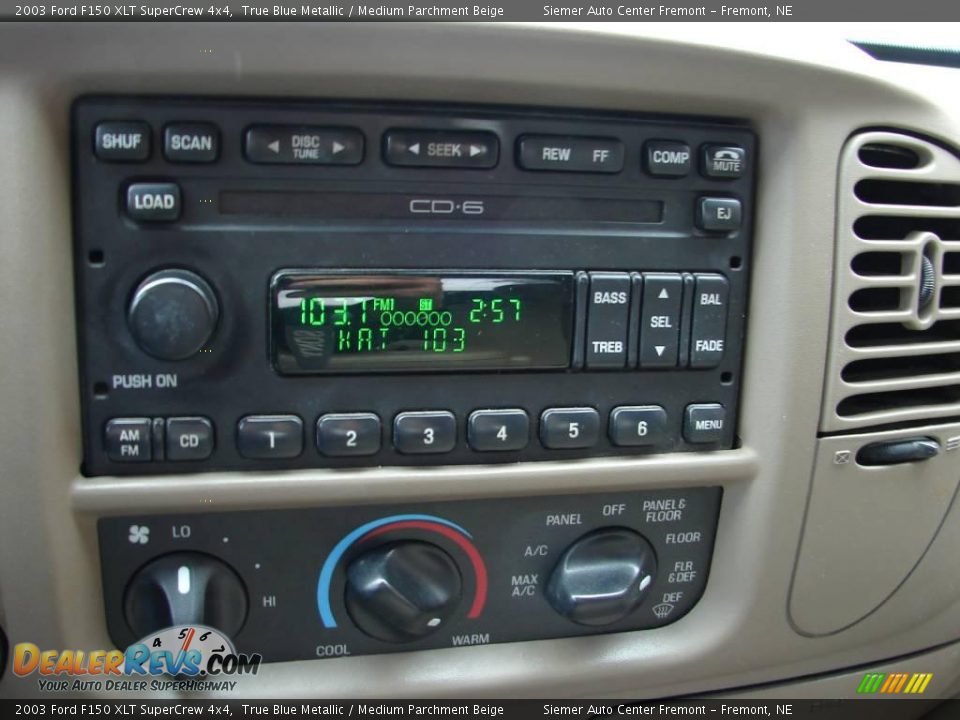 2003 Ford F150 XLT SuperCrew 4x4 True Blue Metallic / Medium Parchment Beige Photo #8