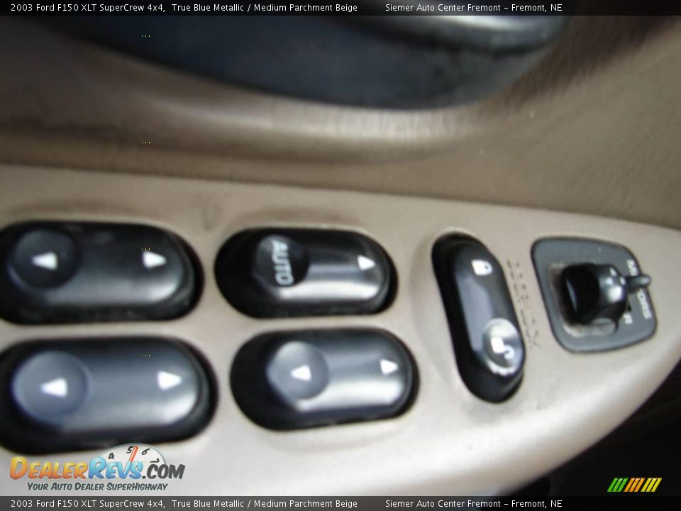 2003 Ford F150 XLT SuperCrew 4x4 True Blue Metallic / Medium Parchment Beige Photo #23