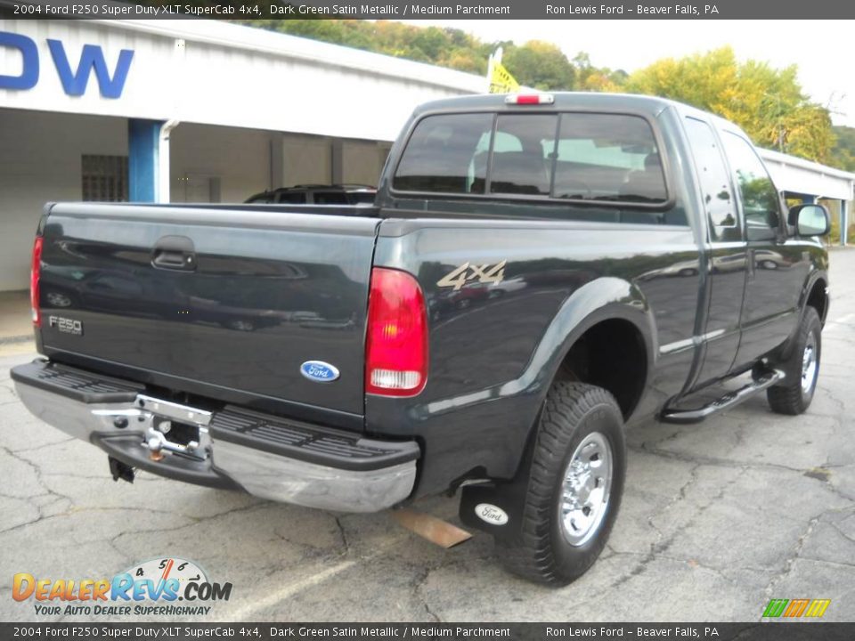 2004 Ford F250 Super Duty XLT SuperCab 4x4 Dark Green Satin Metallic / Medium Parchment Photo #2