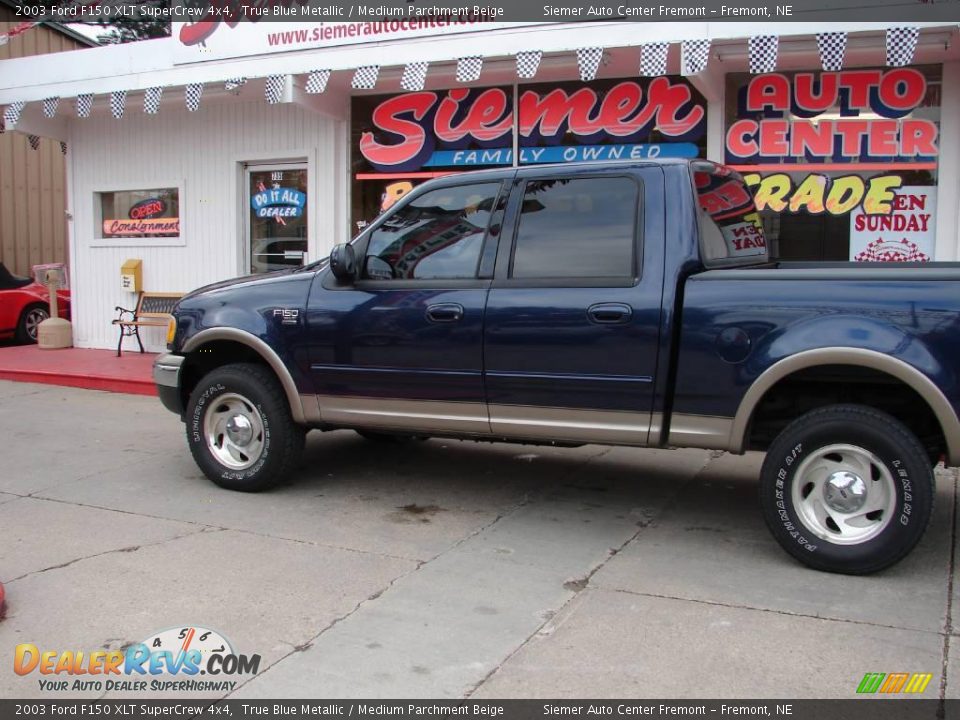 2003 Ford F150 XLT SuperCrew 4x4 True Blue Metallic / Medium Parchment Beige Photo #31