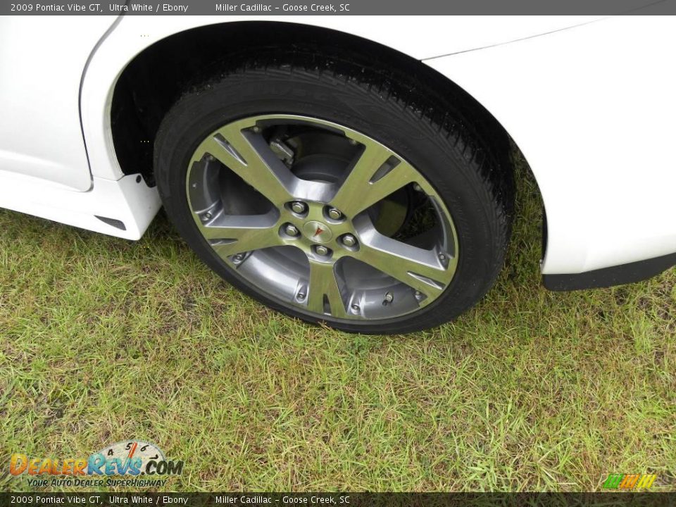 2009 Pontiac Vibe GT Ultra White / Ebony Photo #16