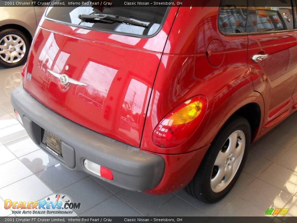 2001 Chrysler PT Cruiser Limited Inferno Red Pearl / Gray Photo #10