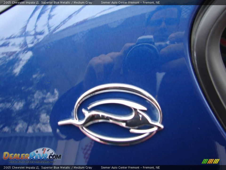 2005 Chevrolet Impala LS Superior Blue Metallic / Medium Gray Photo #11