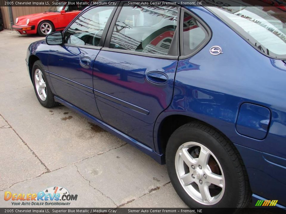 2005 Chevrolet Impala LS Superior Blue Metallic / Medium Gray Photo #19