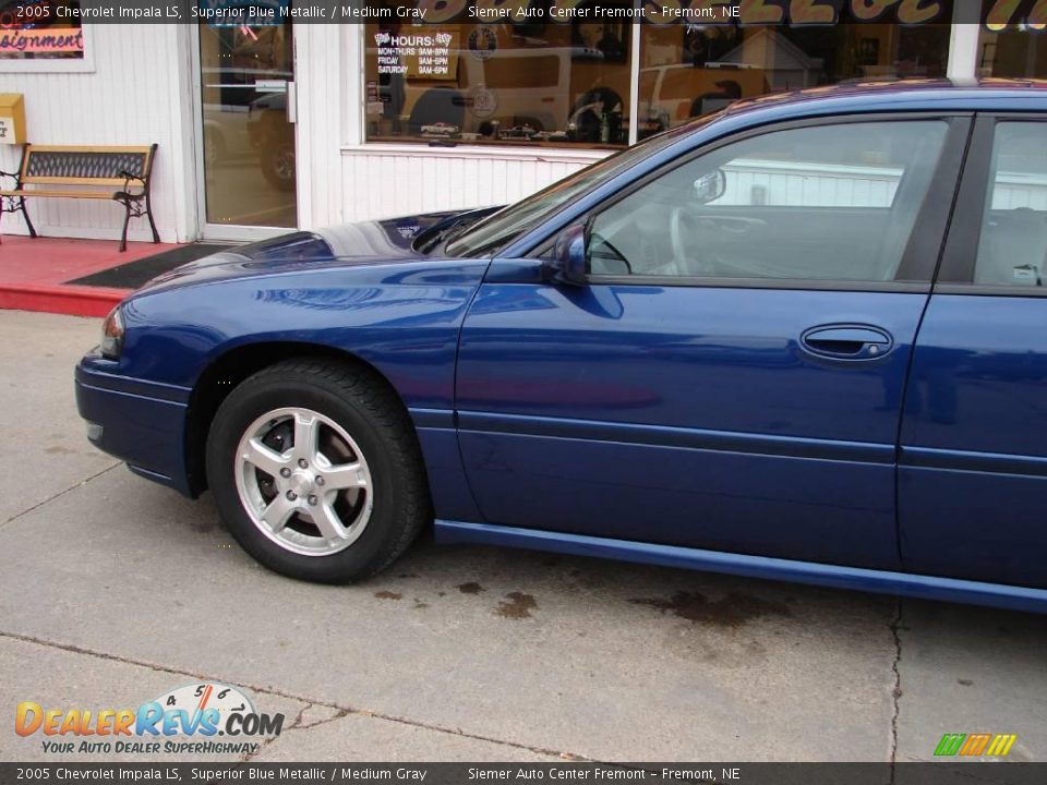 2005 Chevrolet Impala LS Superior Blue Metallic / Medium Gray Photo #20