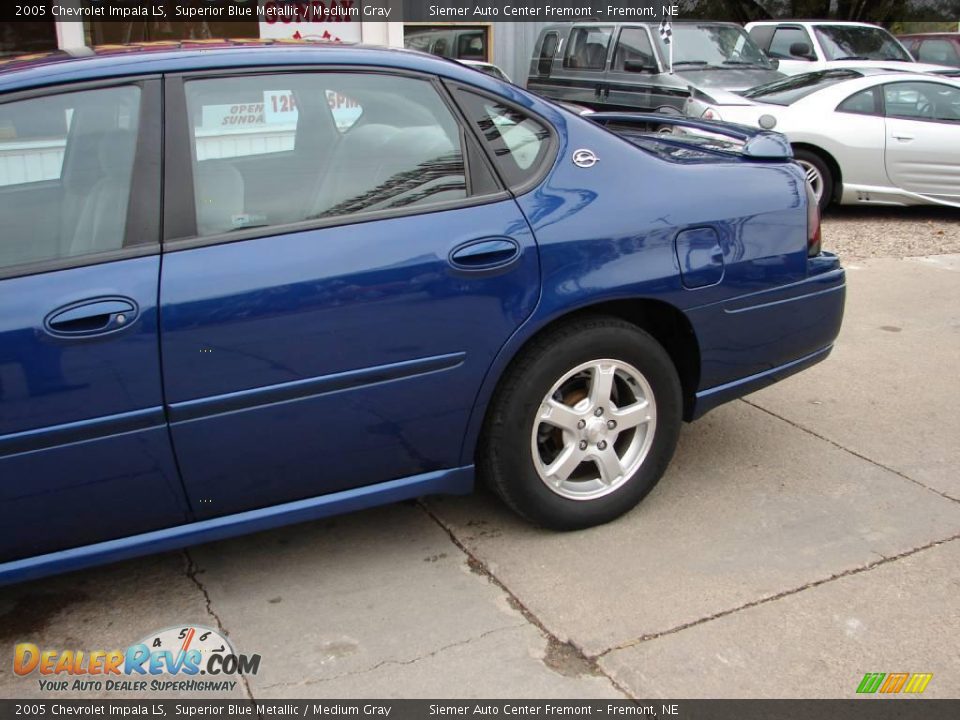 2005 Chevrolet Impala LS Superior Blue Metallic / Medium Gray Photo #21