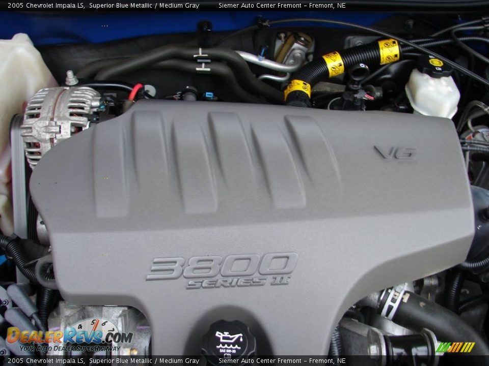 2005 Chevrolet Impala LS Superior Blue Metallic / Medium Gray Photo #26