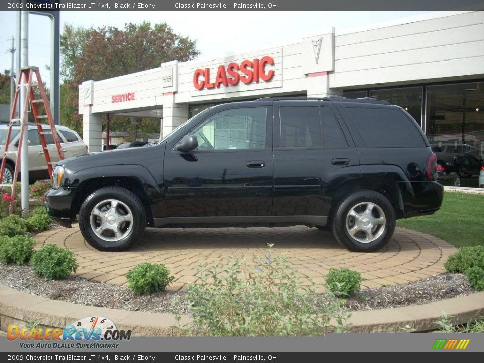 2009 Chevrolet TrailBlazer LT 4x4 Black / Ebony Photo #1