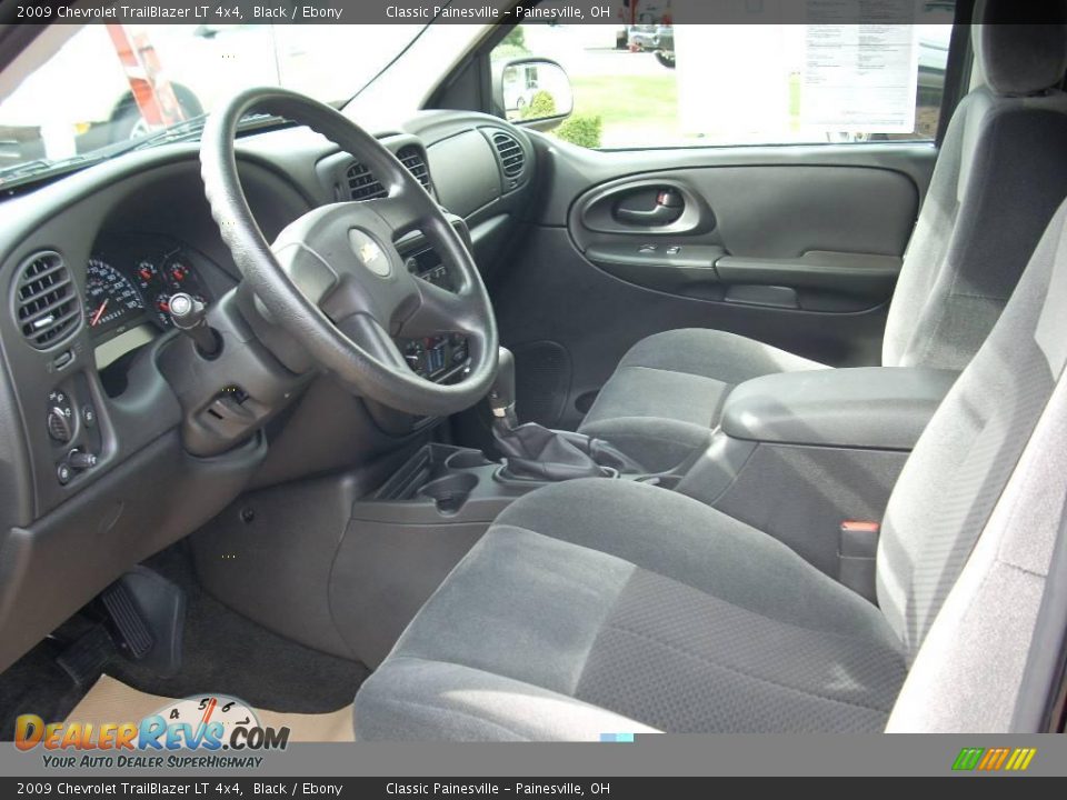 2009 Chevrolet TrailBlazer LT 4x4 Black / Ebony Photo #8